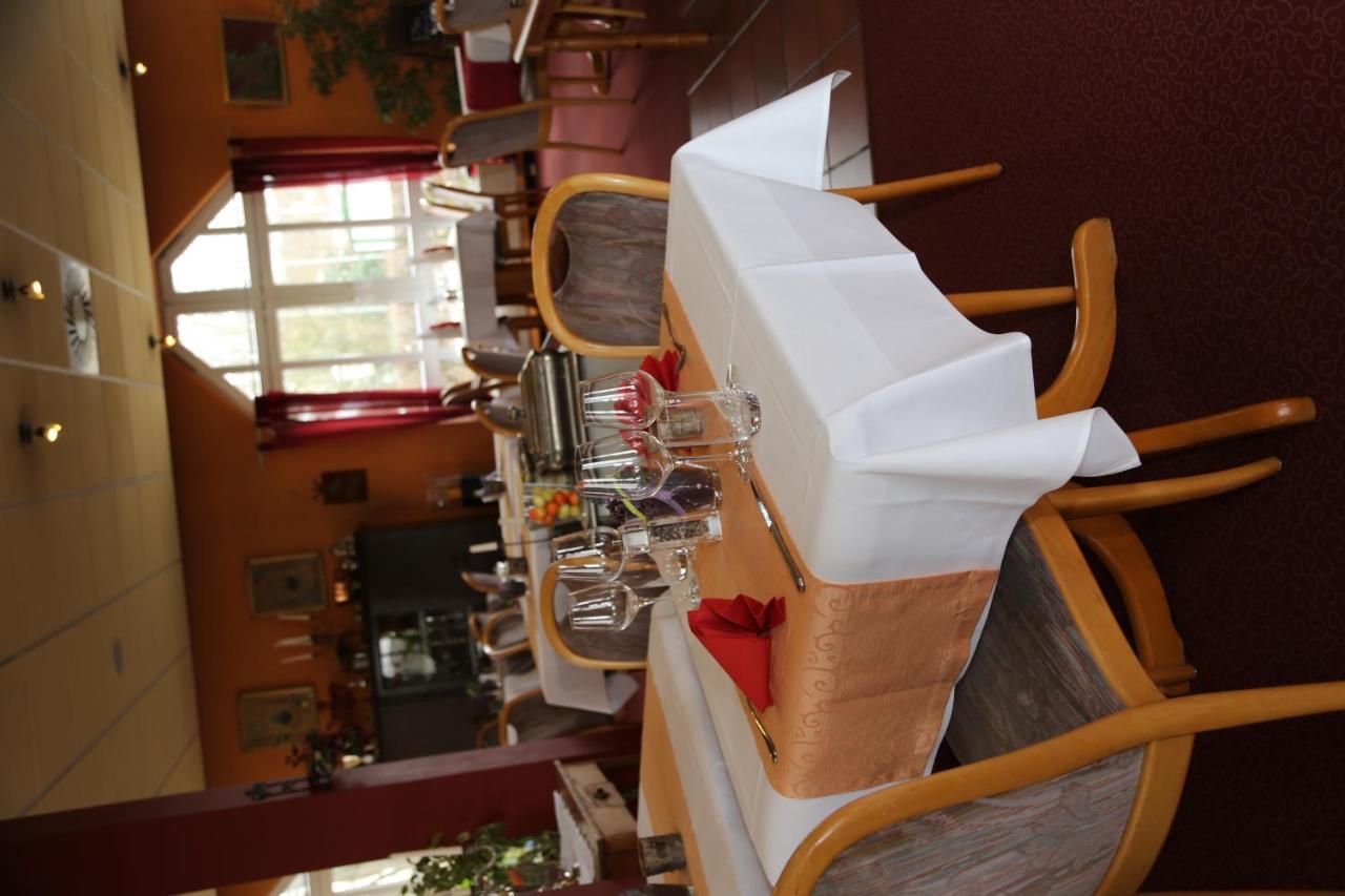 Hotel Taunus Residence Bad Camberg Esterno foto