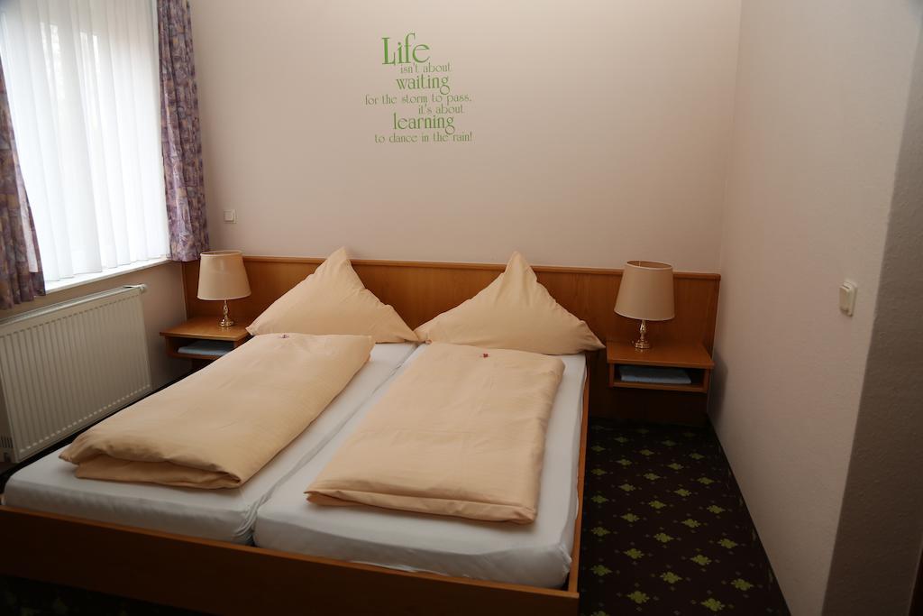 Hotel Taunus Residence Bad Camberg Esterno foto