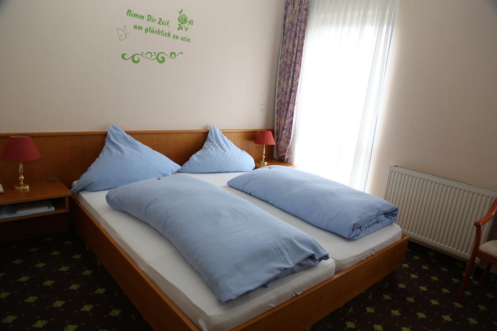 Hotel Taunus Residence Bad Camberg Esterno foto