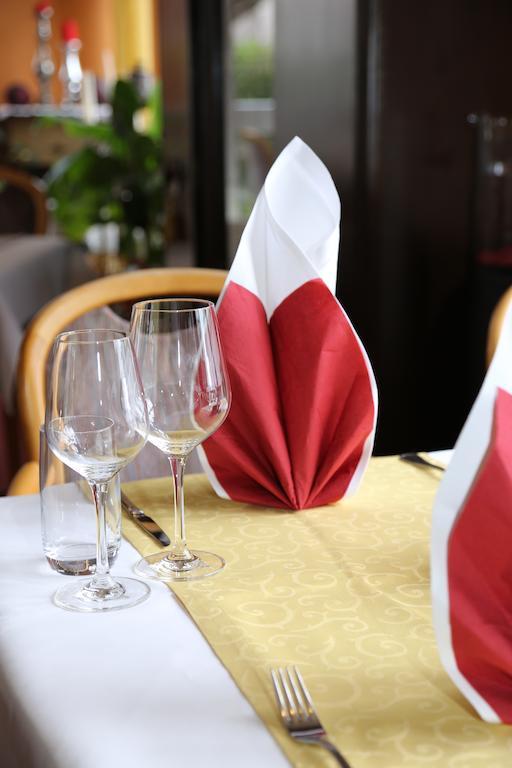 Hotel Taunus Residence Bad Camberg Esterno foto
