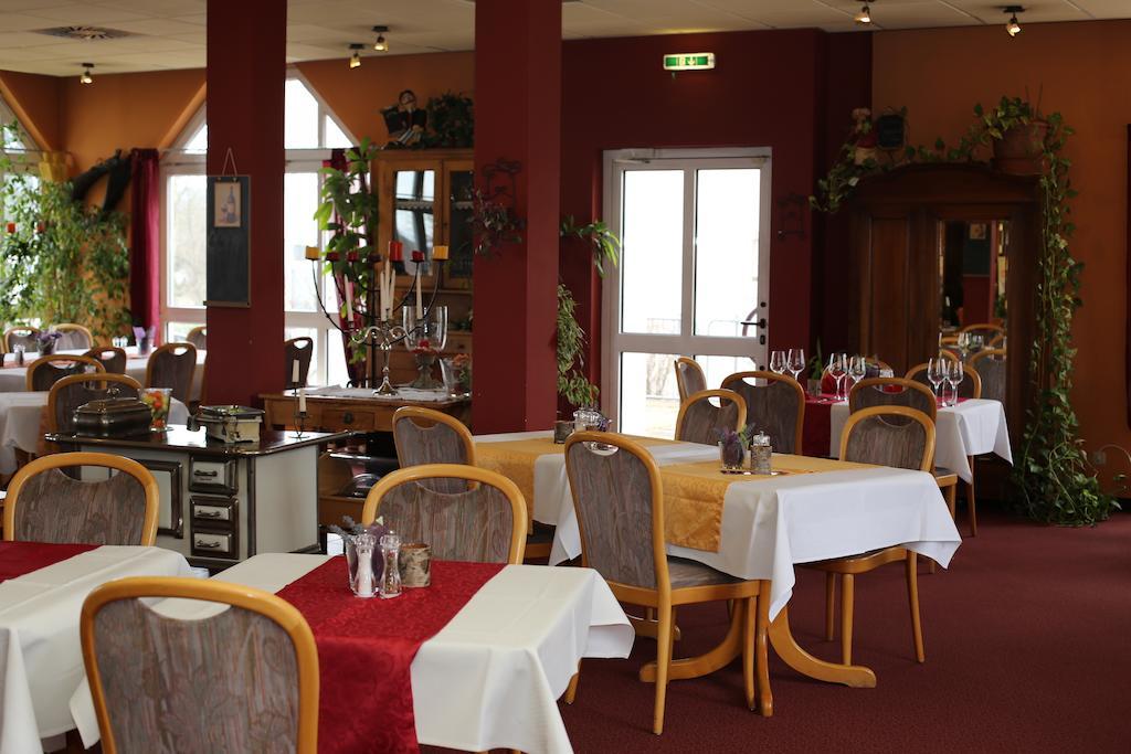 Hotel Taunus Residence Bad Camberg Esterno foto
